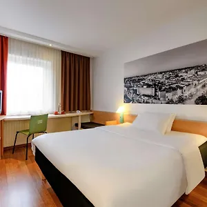3* Hotell Ibis Medical Park
